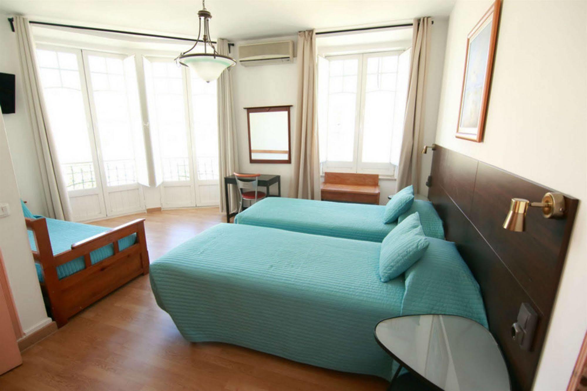 Residencial Joao XXI Hotel Lisbon Bagian luar foto