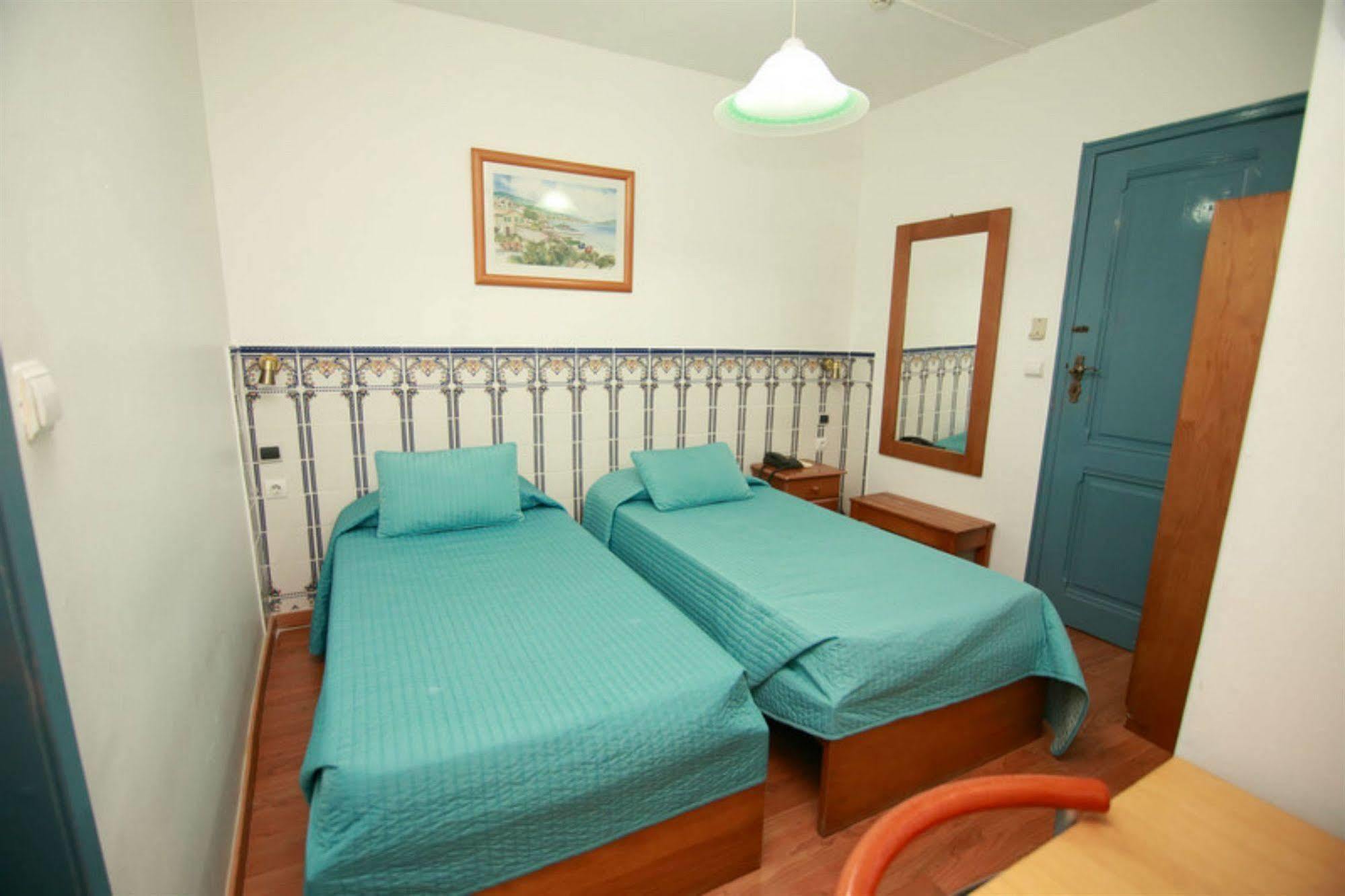 Residencial Joao XXI Hotel Lisbon Bagian luar foto