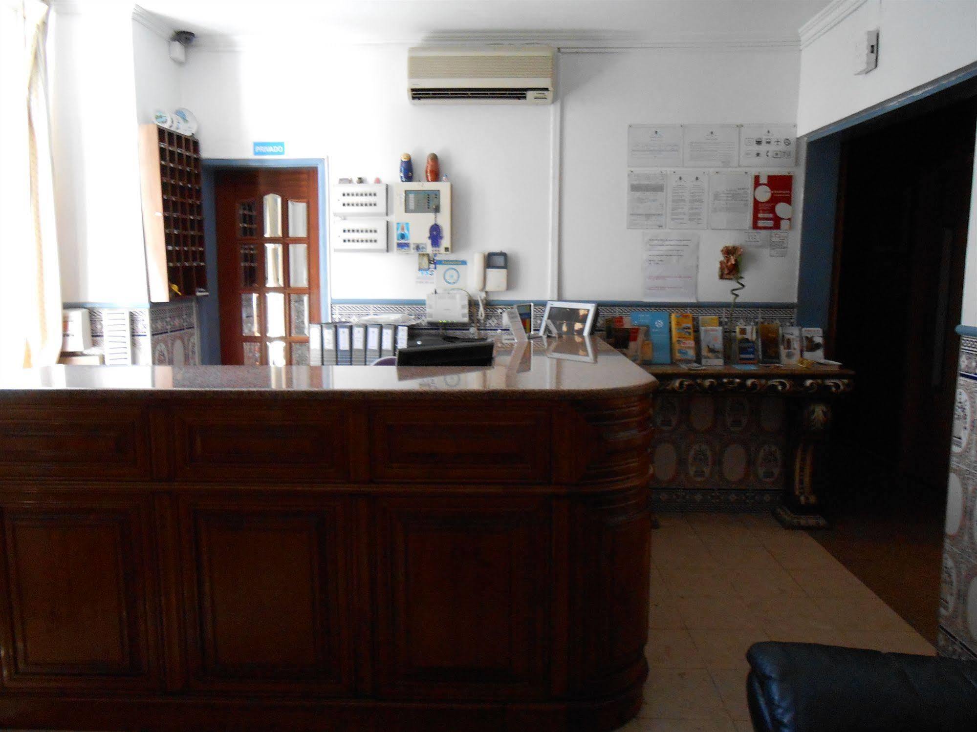 Residencial Joao XXI Hotel Lisbon Bagian luar foto