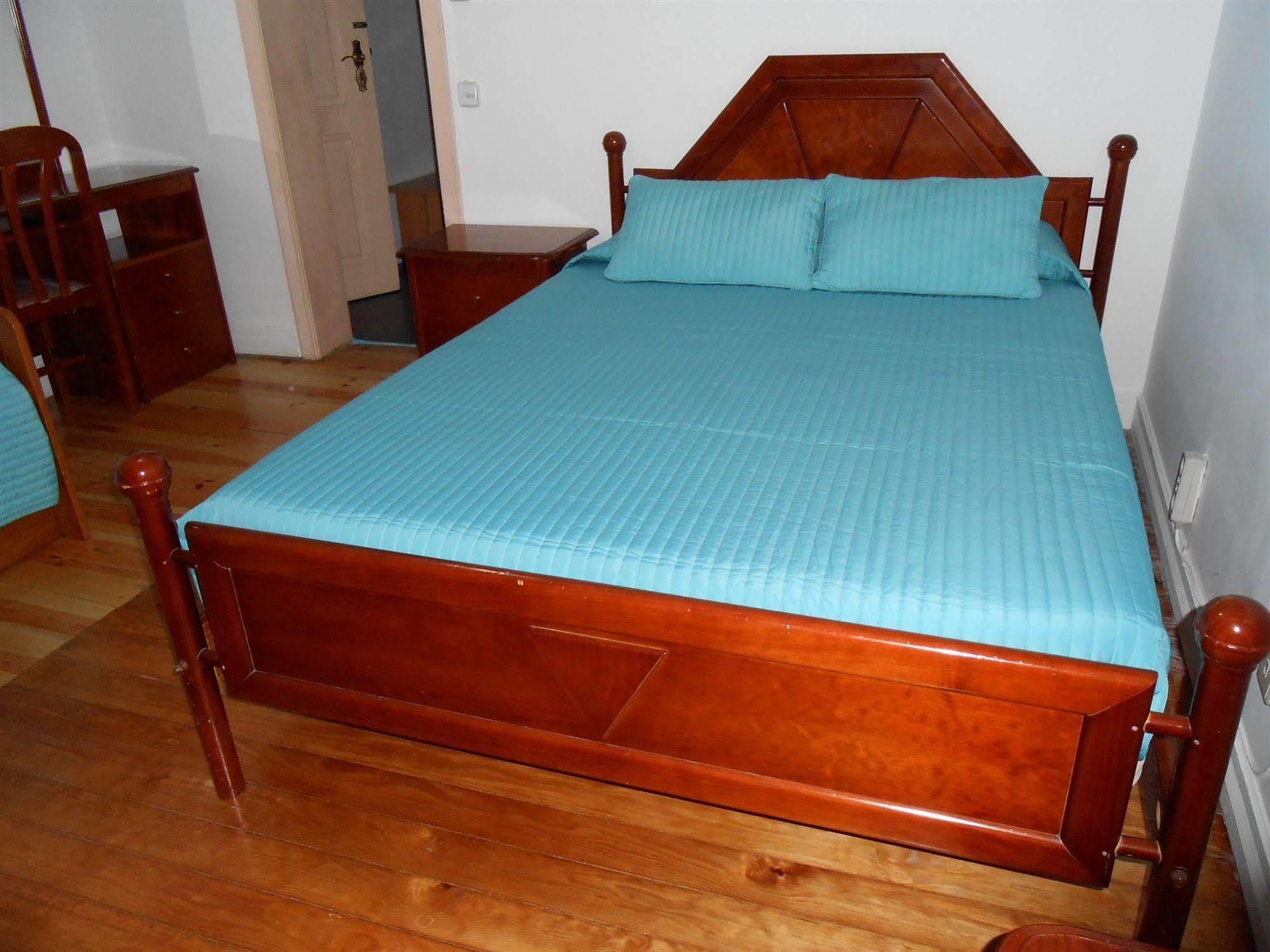 Residencial Joao XXI Hotel Lisbon Bagian luar foto